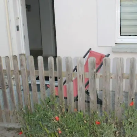L'adantho, A Deux Pas De La Hauteville-sur-Mer